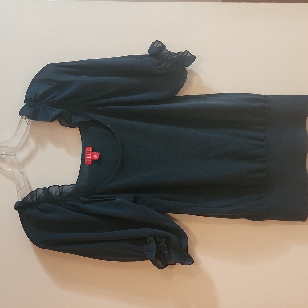 Turquoise short sleeved sweater
